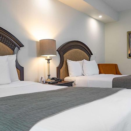Best Western Plus Monterrey Colon Екстериор снимка