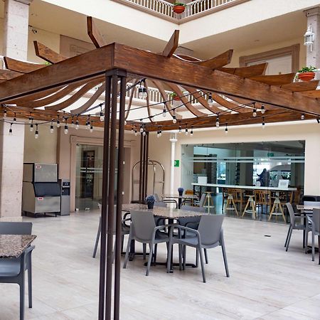 Best Western Plus Monterrey Colon Екстериор снимка