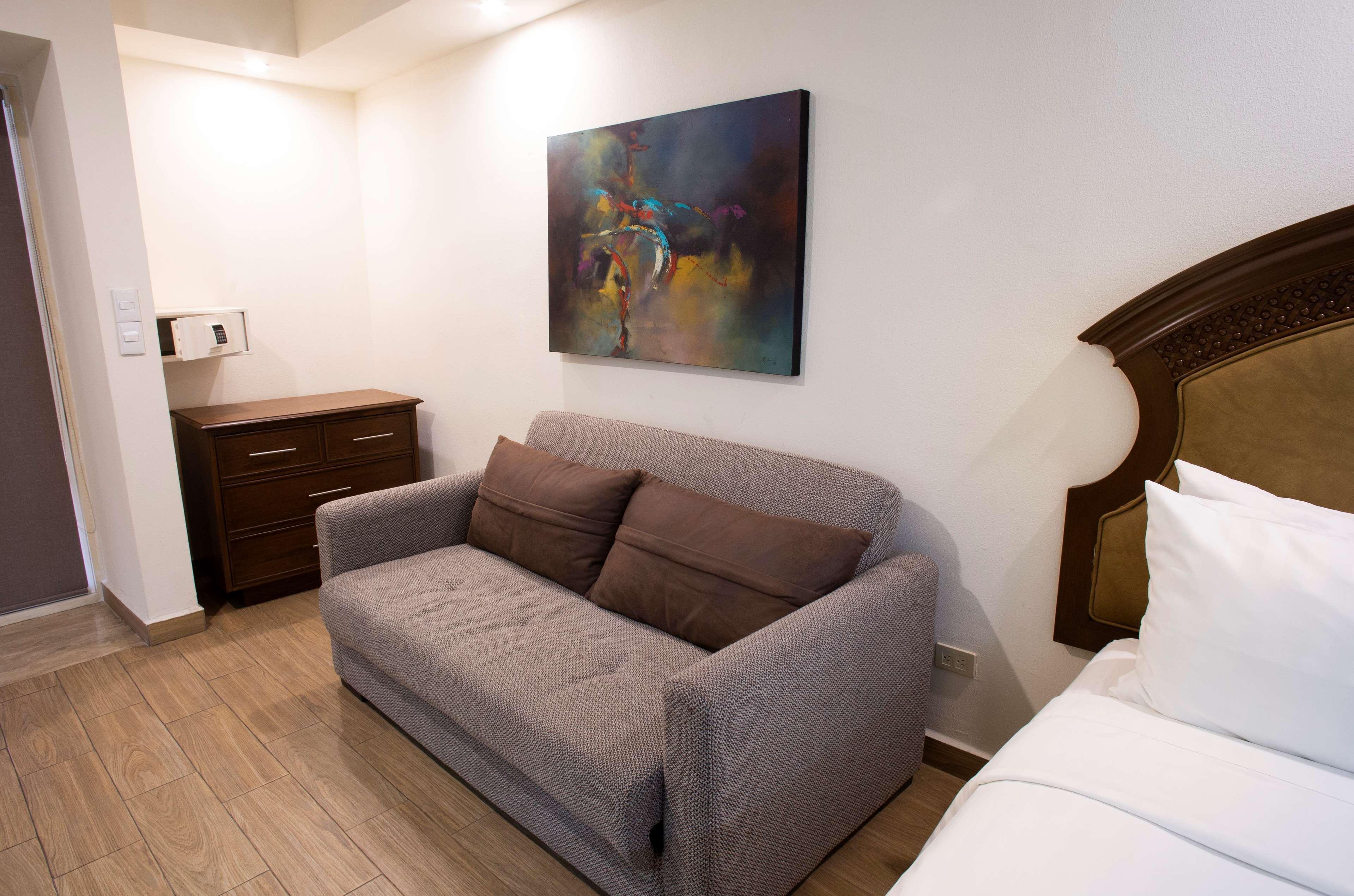 Best Western Plus Monterrey Colon Екстериор снимка