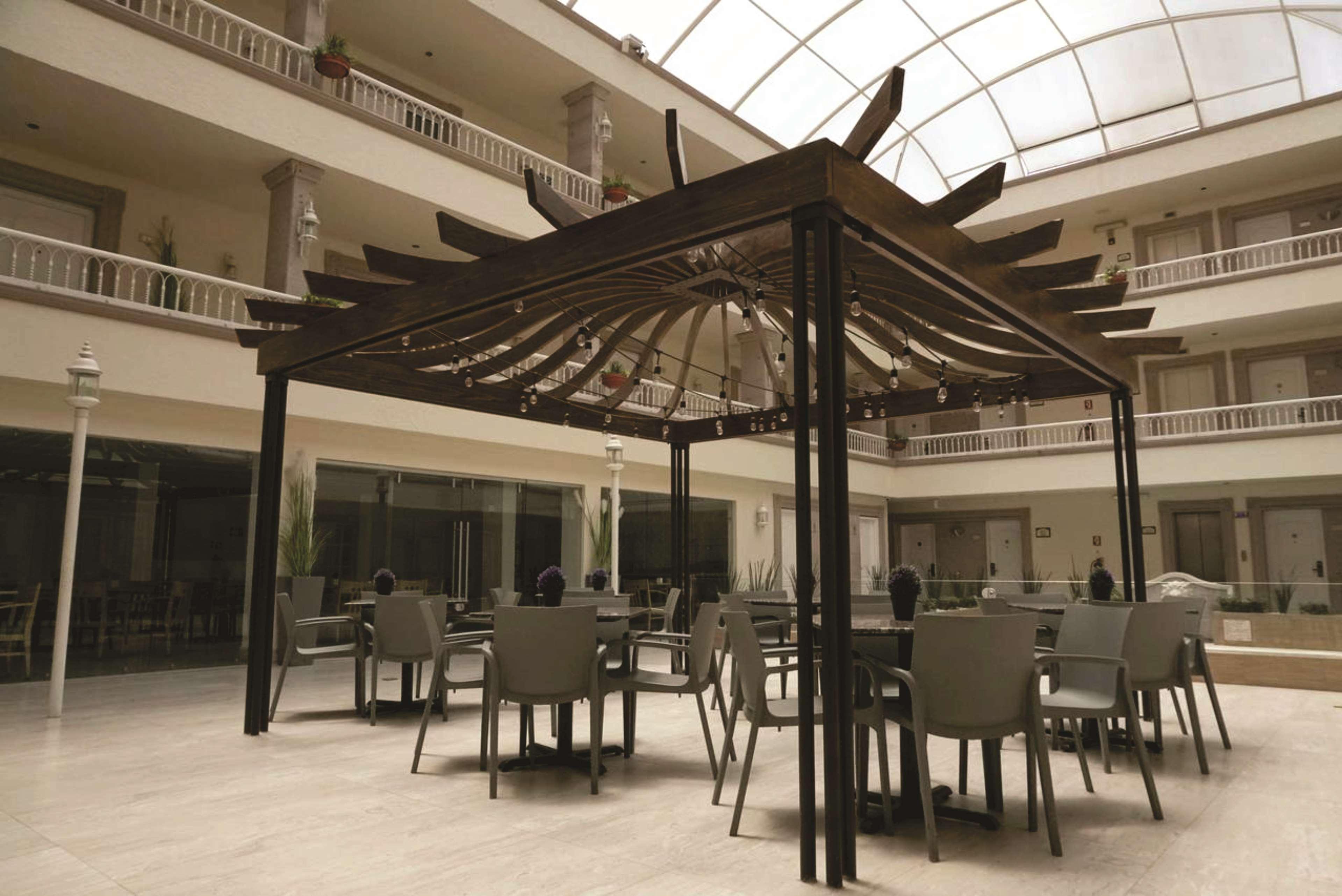 Best Western Plus Monterrey Colon Екстериор снимка