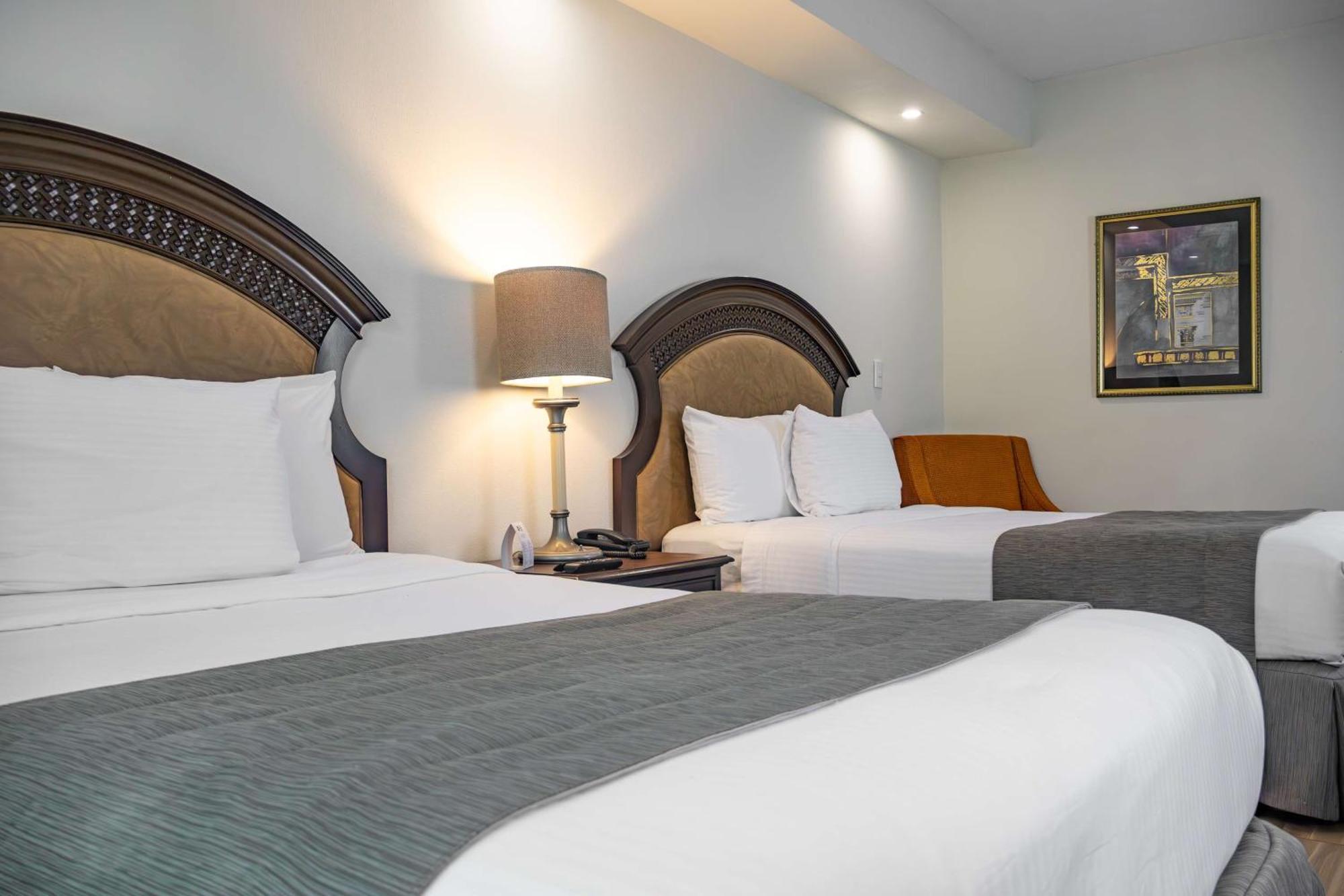 Best Western Plus Monterrey Colon Екстериор снимка