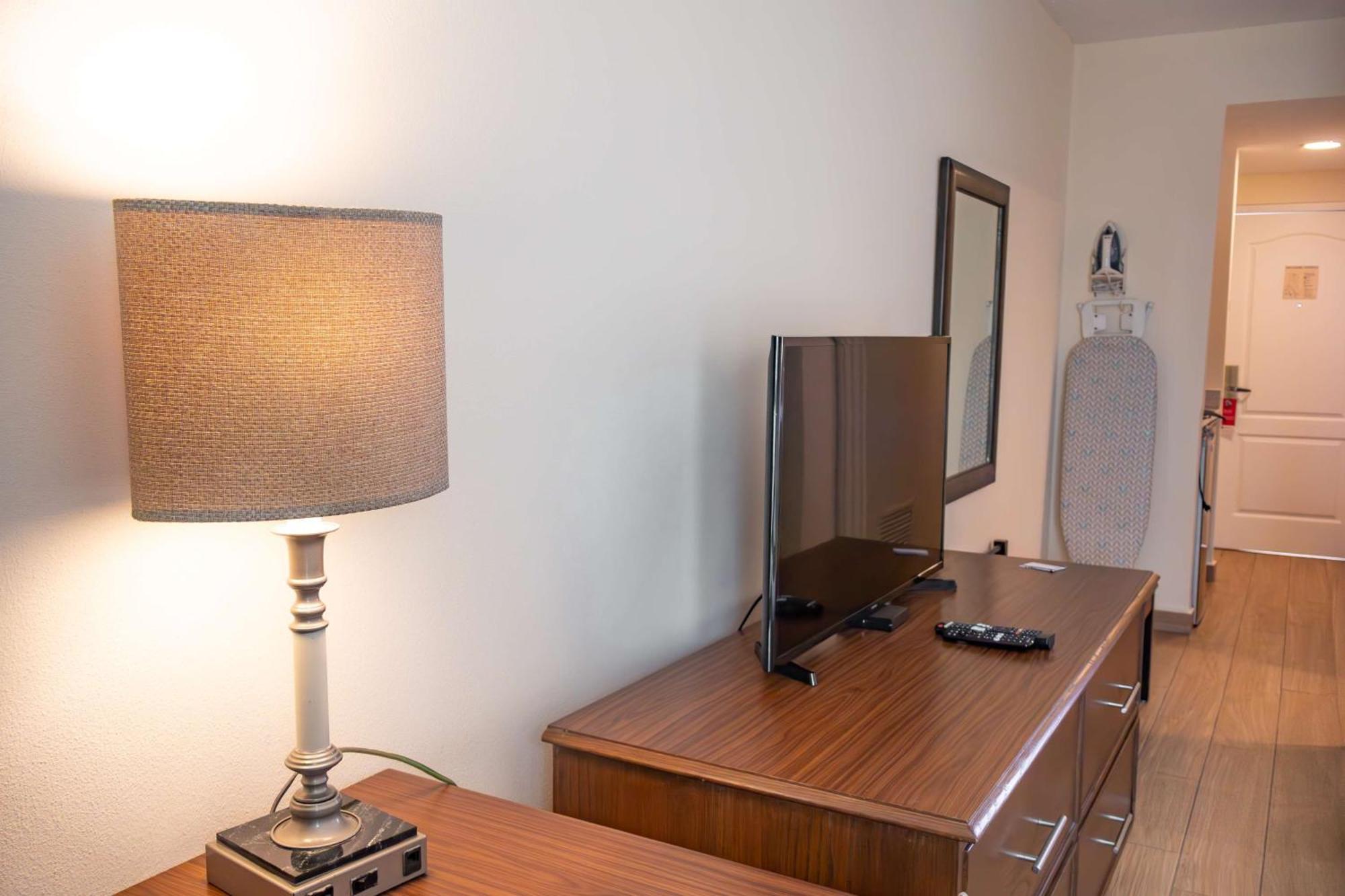 Best Western Plus Monterrey Colon Екстериор снимка