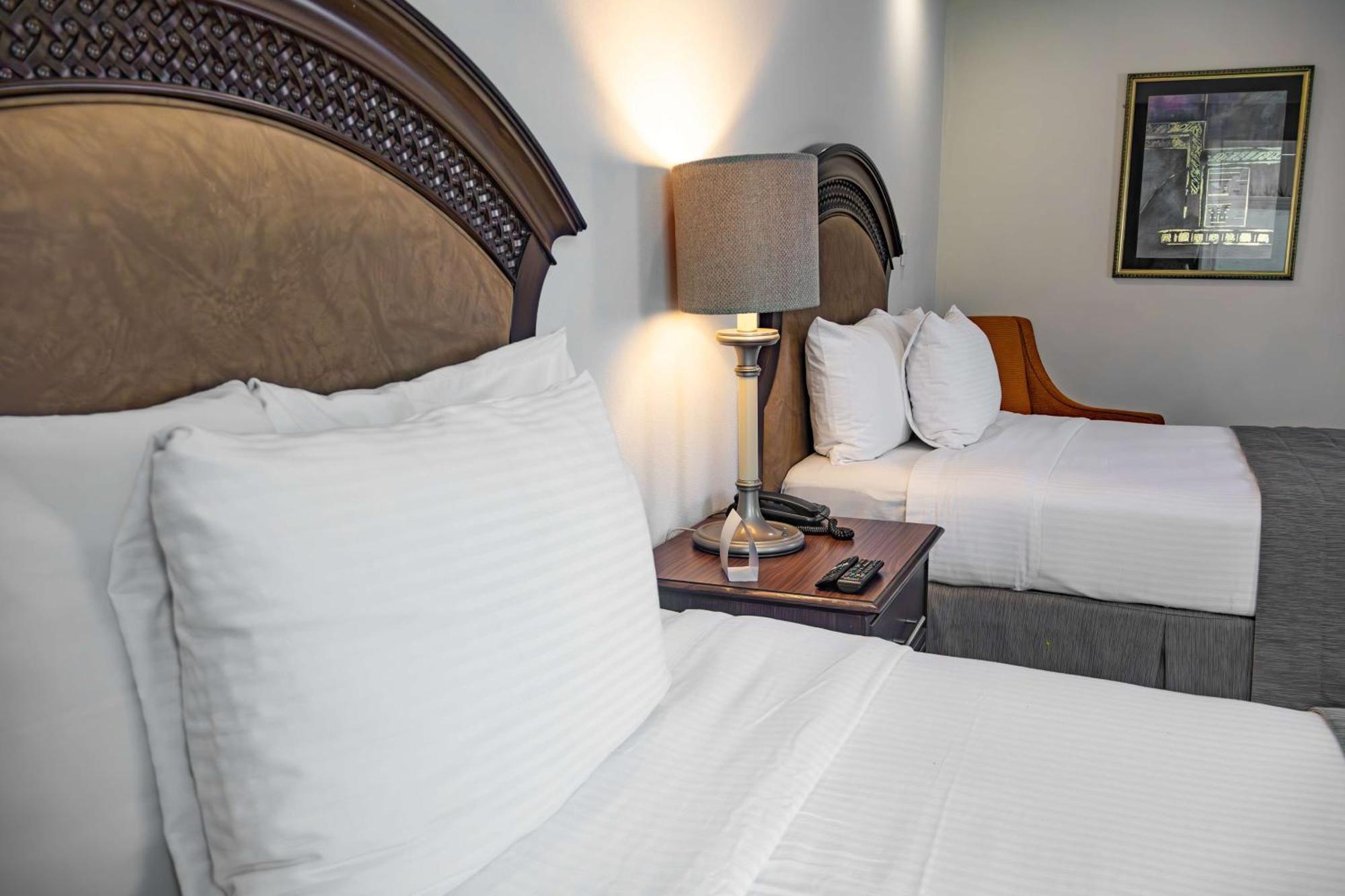 Best Western Plus Monterrey Colon Екстериор снимка