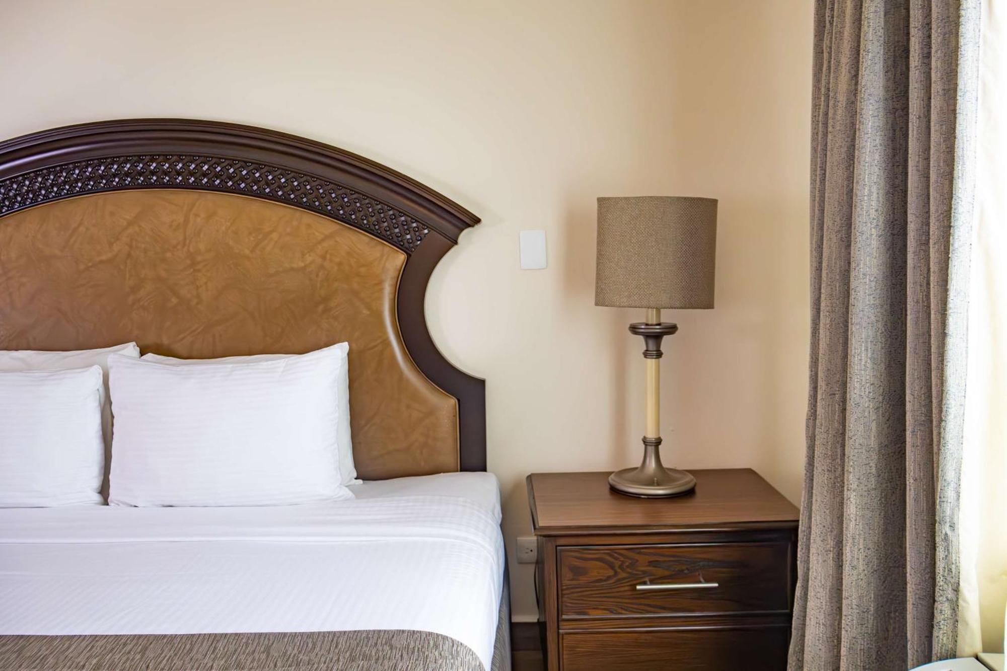 Best Western Plus Monterrey Colon Екстериор снимка