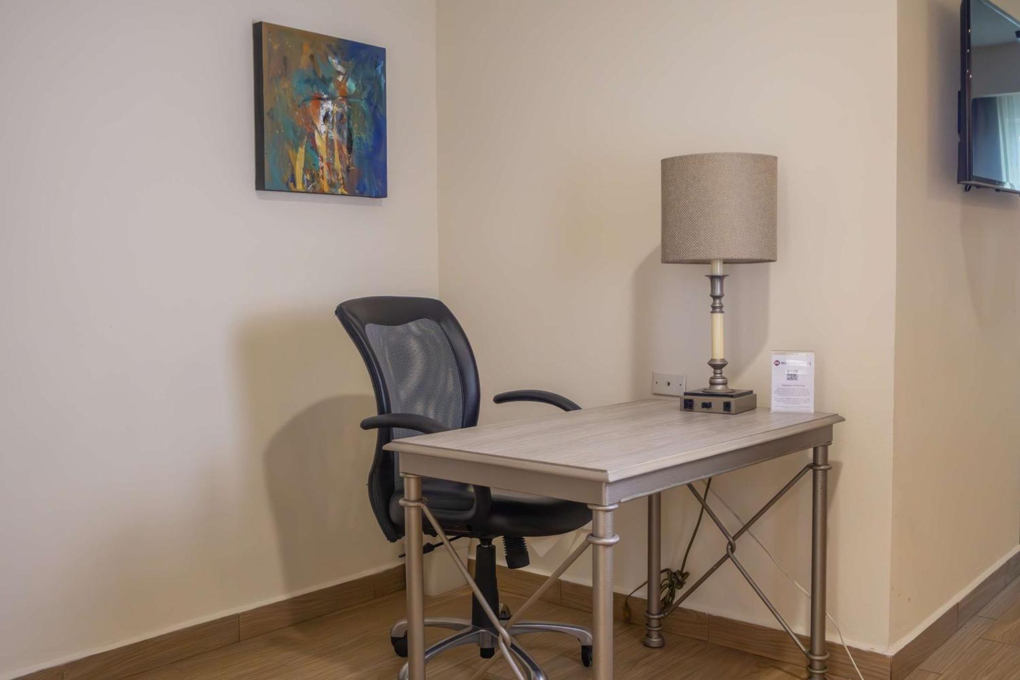 Best Western Plus Monterrey Colon Екстериор снимка