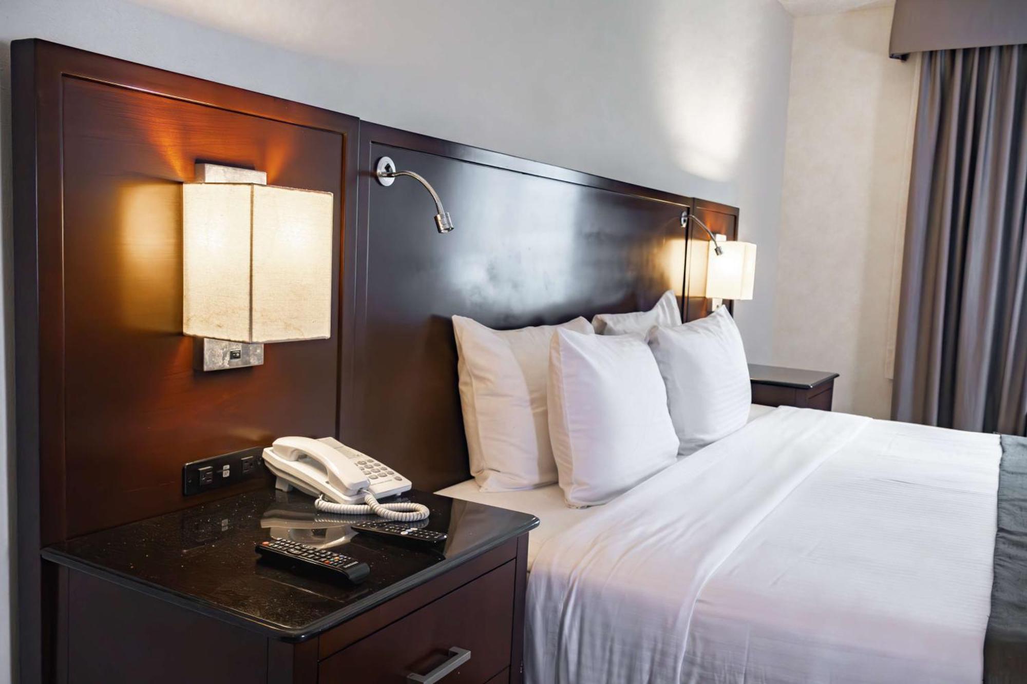 Best Western Plus Monterrey Colon Екстериор снимка