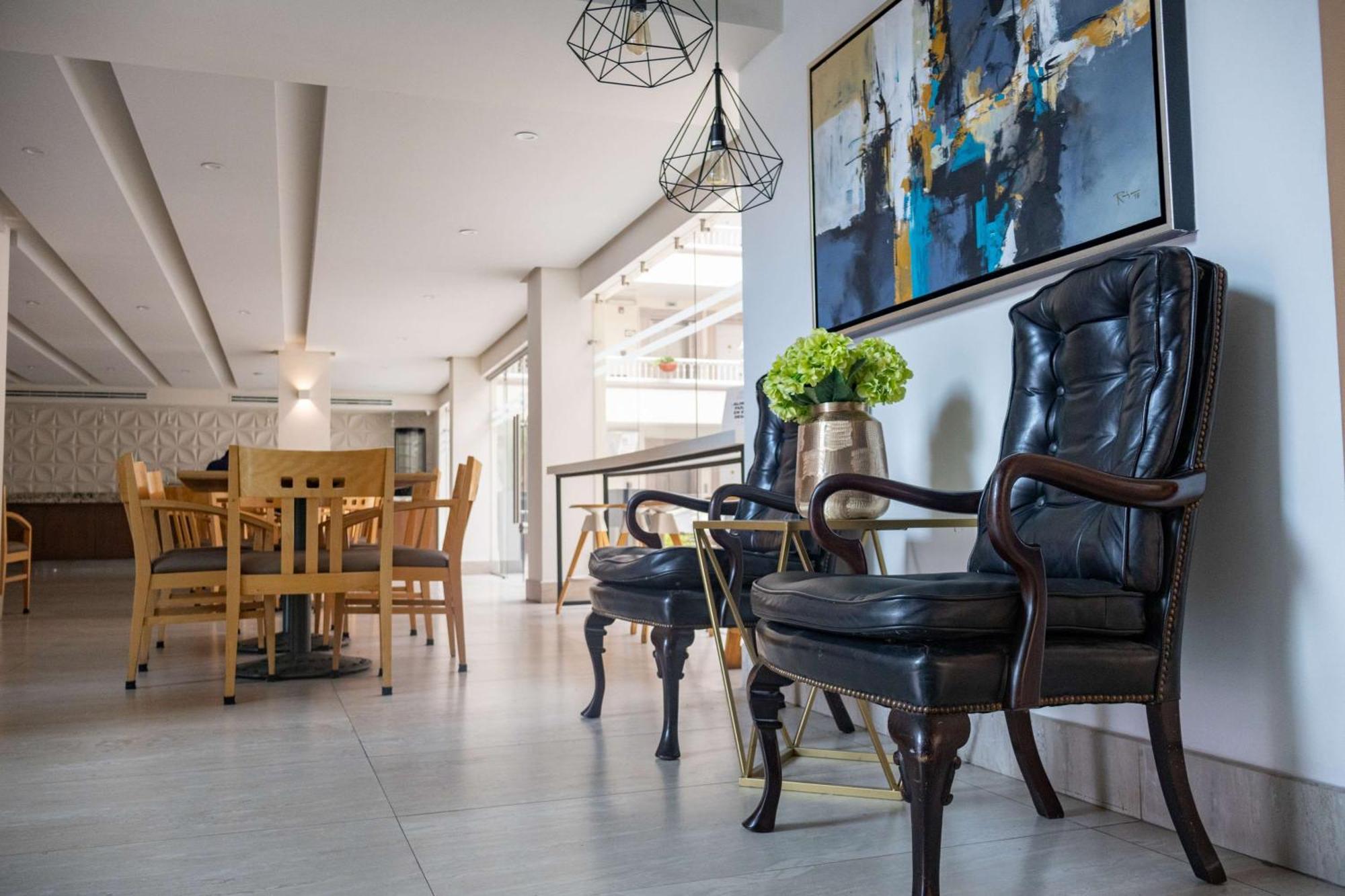 Best Western Plus Monterrey Colon Екстериор снимка